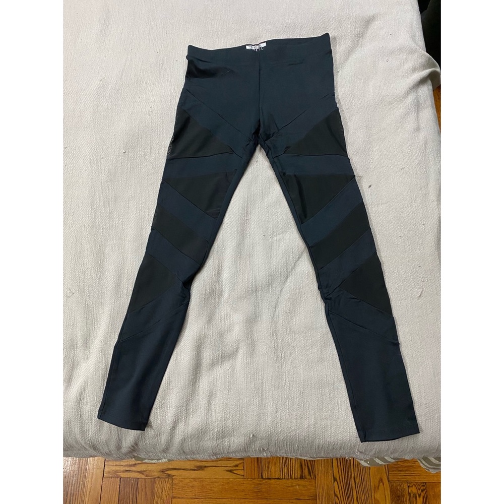 Blackout mesh leggings